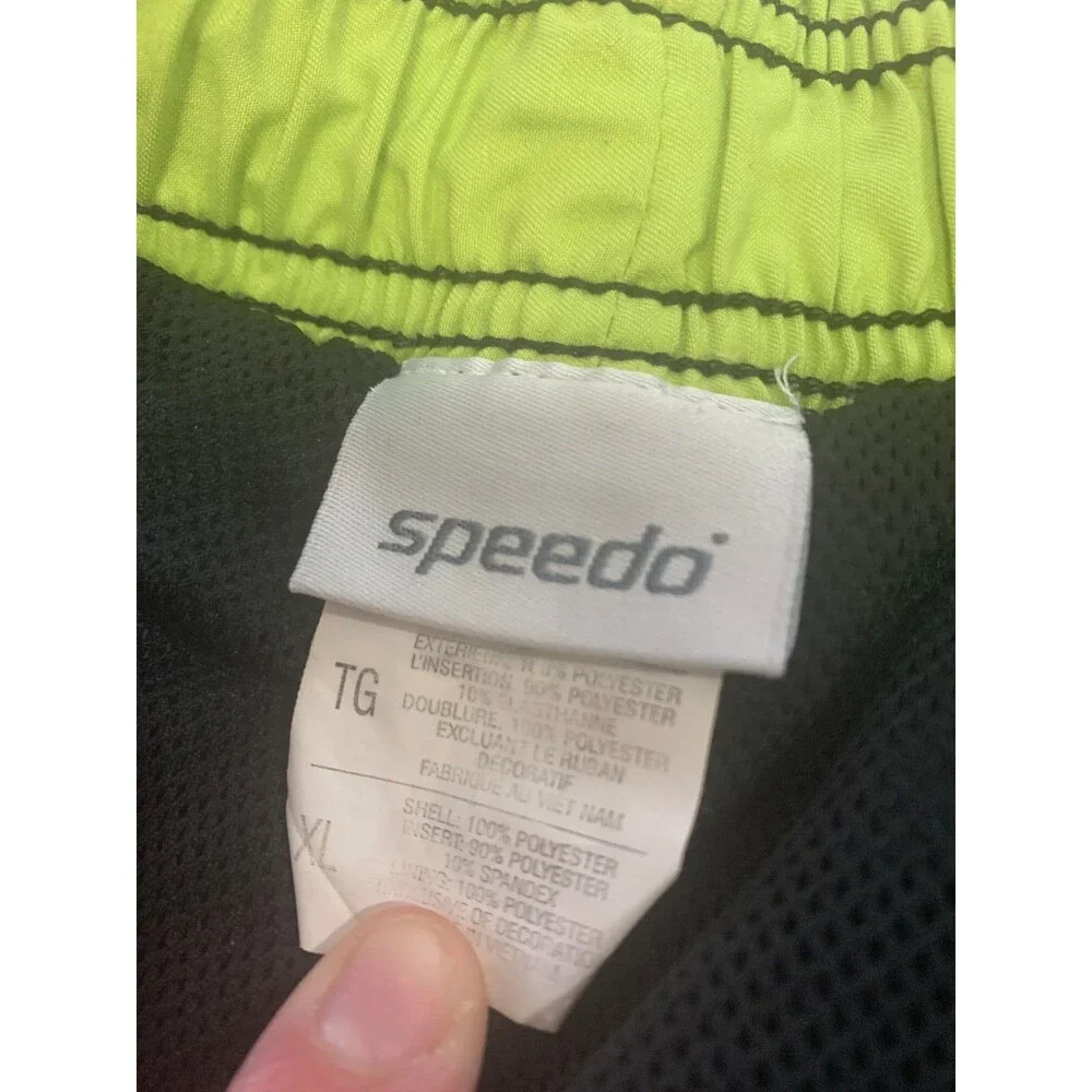SPEEDO MENS SWIM SHORTS SIZE XL